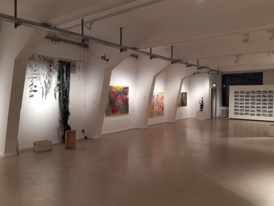 Eindrücke aus der Ausstellung "Handreichungen" in der TUFA